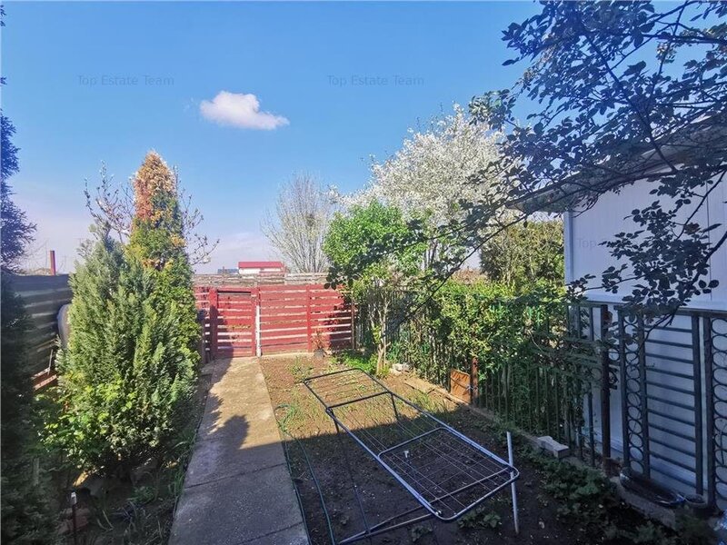 Domnesti, Ciutaci, vand 2 camere duplex